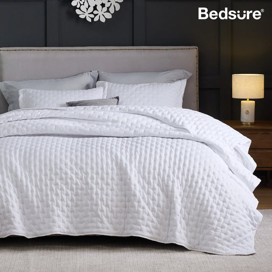 Bedsure Extra Long Quilt Set - Soft Ultrasonic - Clover Bedspread